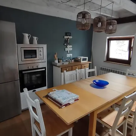 Casa Eider * Rucandio